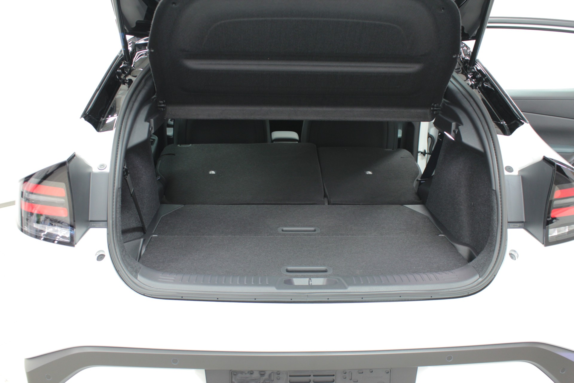 Nissan Leaf 52kWh Engage Plus 2026, kuva 7/13