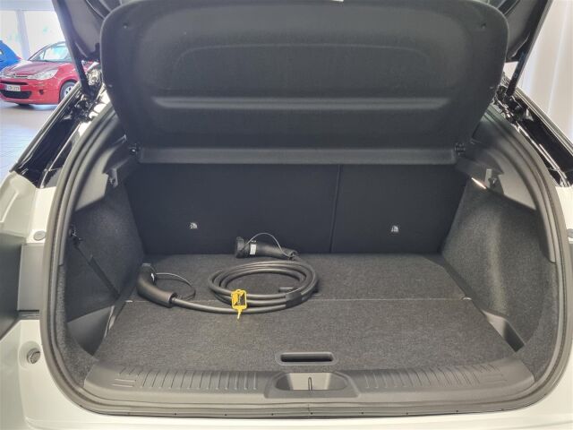 Nissan Leaf 2026 52kWh Engage Plus