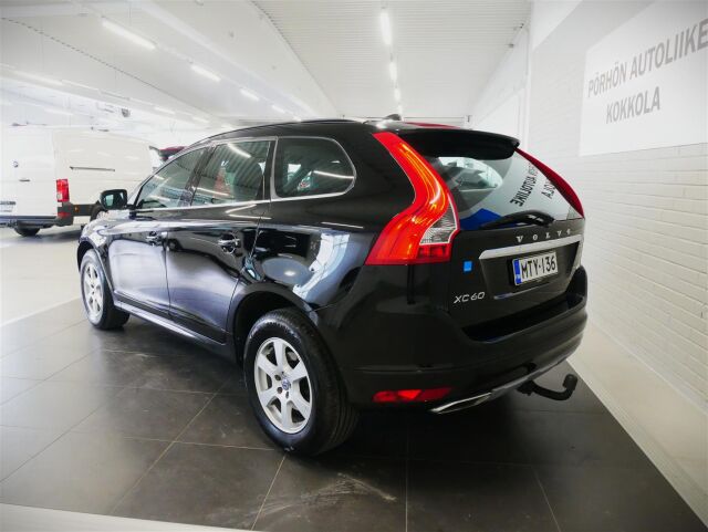 VOLVO XC60 2016 D4 Momentum