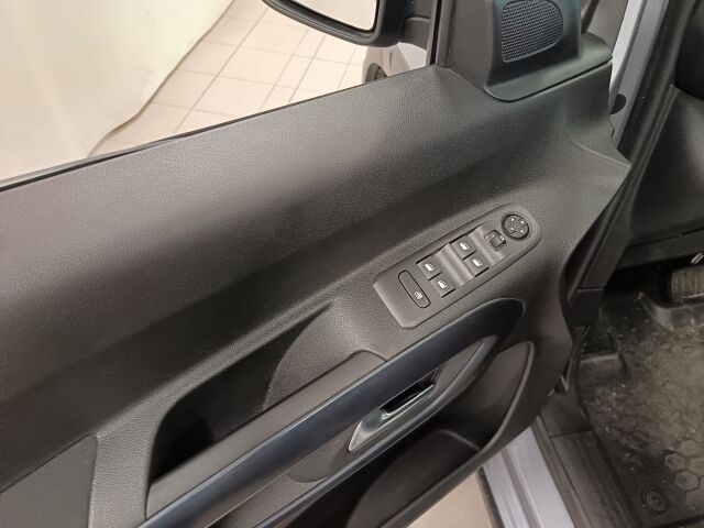 PEUGEOT Rifter 2019 Allure BlueHDi 130 EAT8-automaatti L1**PIHI PIKKU TILA-AUTO** OSTA POIS...