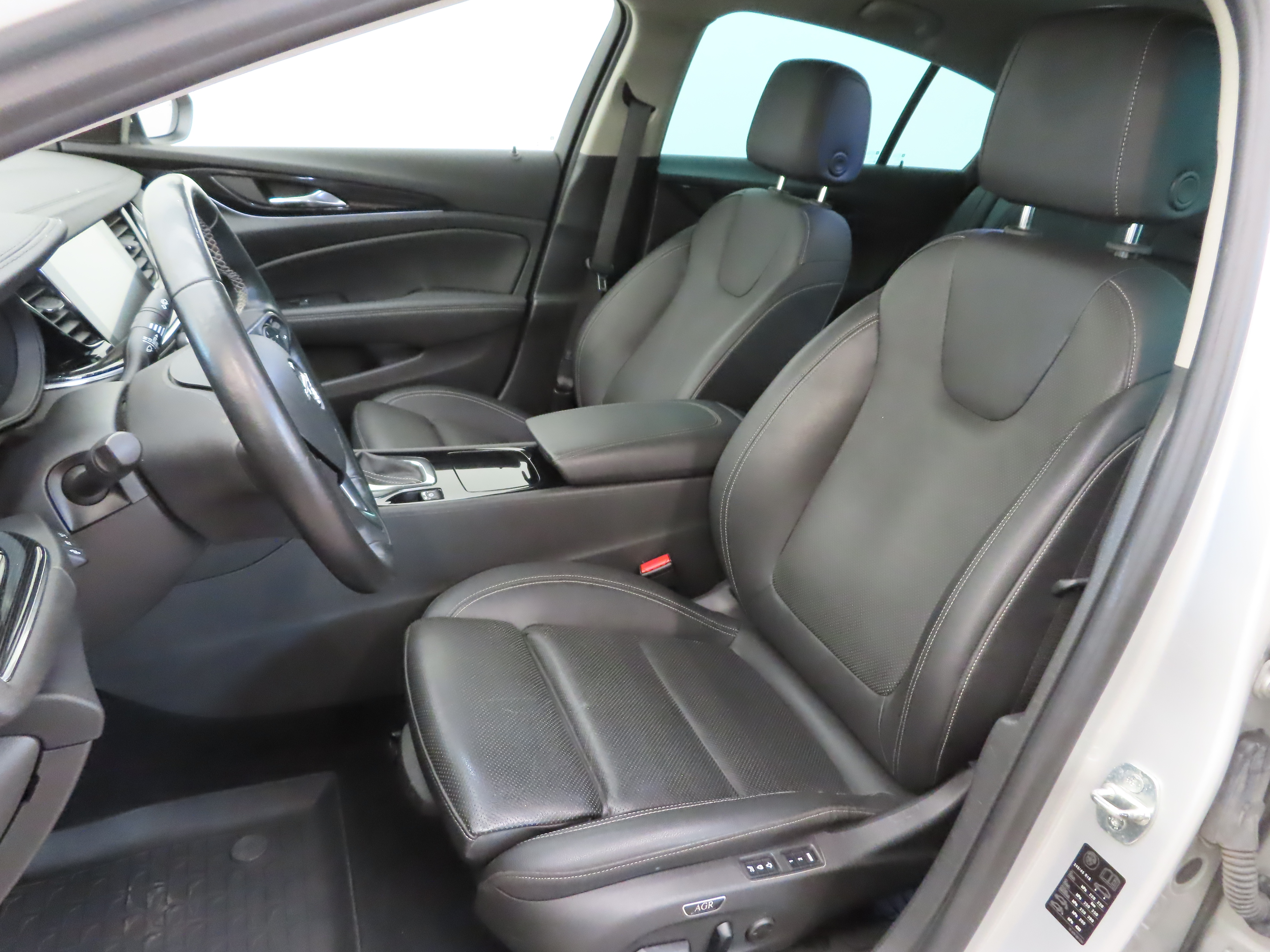 Opel Insignia 2020, kuva 7/11