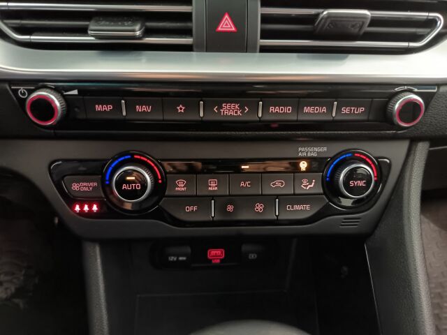 KIA Niro 2021 1,6 GDI Hybrid Platinum DCT**HIENO HYBRIDI**