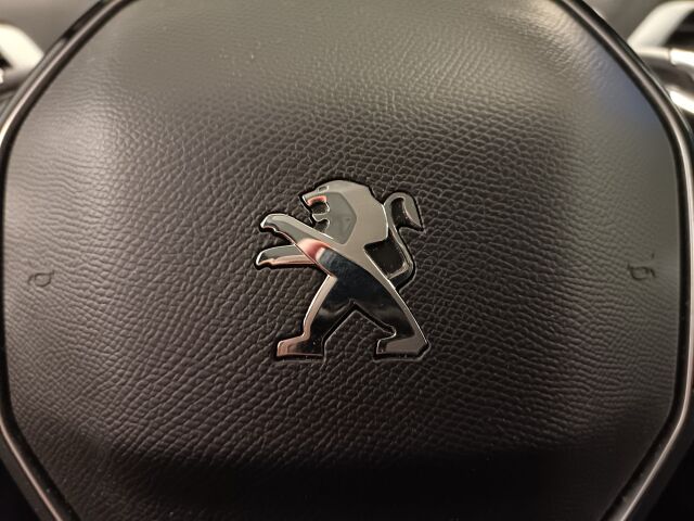 PEUGEOT 5008 2021 Active BlueHDi 130 EAT8-aut. * 1-OM, REK. 7:LLE JA TÄYDELLINE HUOLTOHISTORIA**