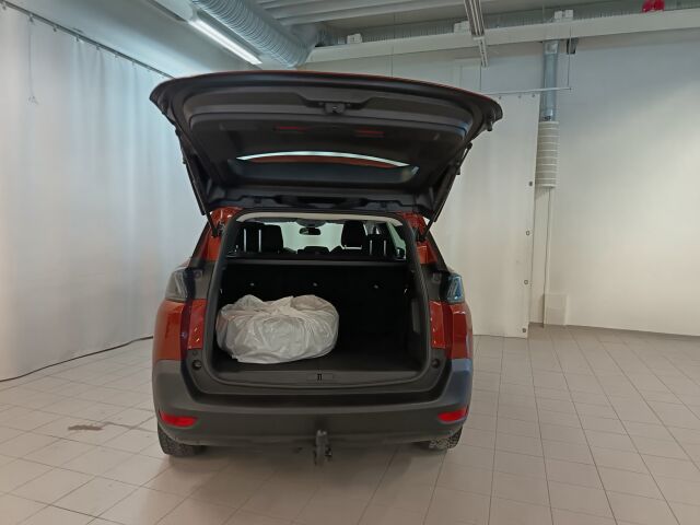 PEUGEOT 5008 2021 Active BlueHDi 130 EAT8-aut. * 1-OM, REK. 7:LLE JA TÄYDELLINE HUOLTOHISTORIA**