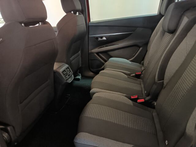 PEUGEOT 5008 2021 Active BlueHDi 130 EAT8-aut. * 1-OM, REK. 7:LLE JA TÄYDELLINE HUOLTOHISTORIA**