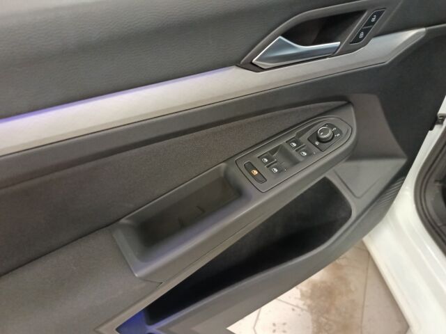 VOLKSWAGEN Golf 2022 Variant 1,5 eTSI 110 kW (MHEV) DSG-automaatti