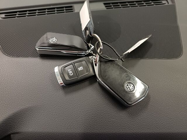 VOLKSWAGEN Golf 2022 Variant 1,5 eTSI 110 kW (MHEV) DSG-automaatti