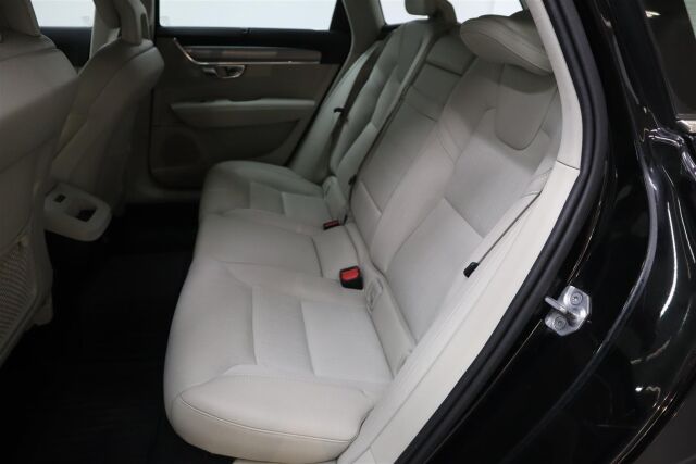 VOLVO V90 2017 D3 AWD Business aut