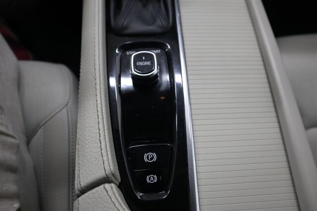 VOLVO V90 2017 D3 AWD Business aut