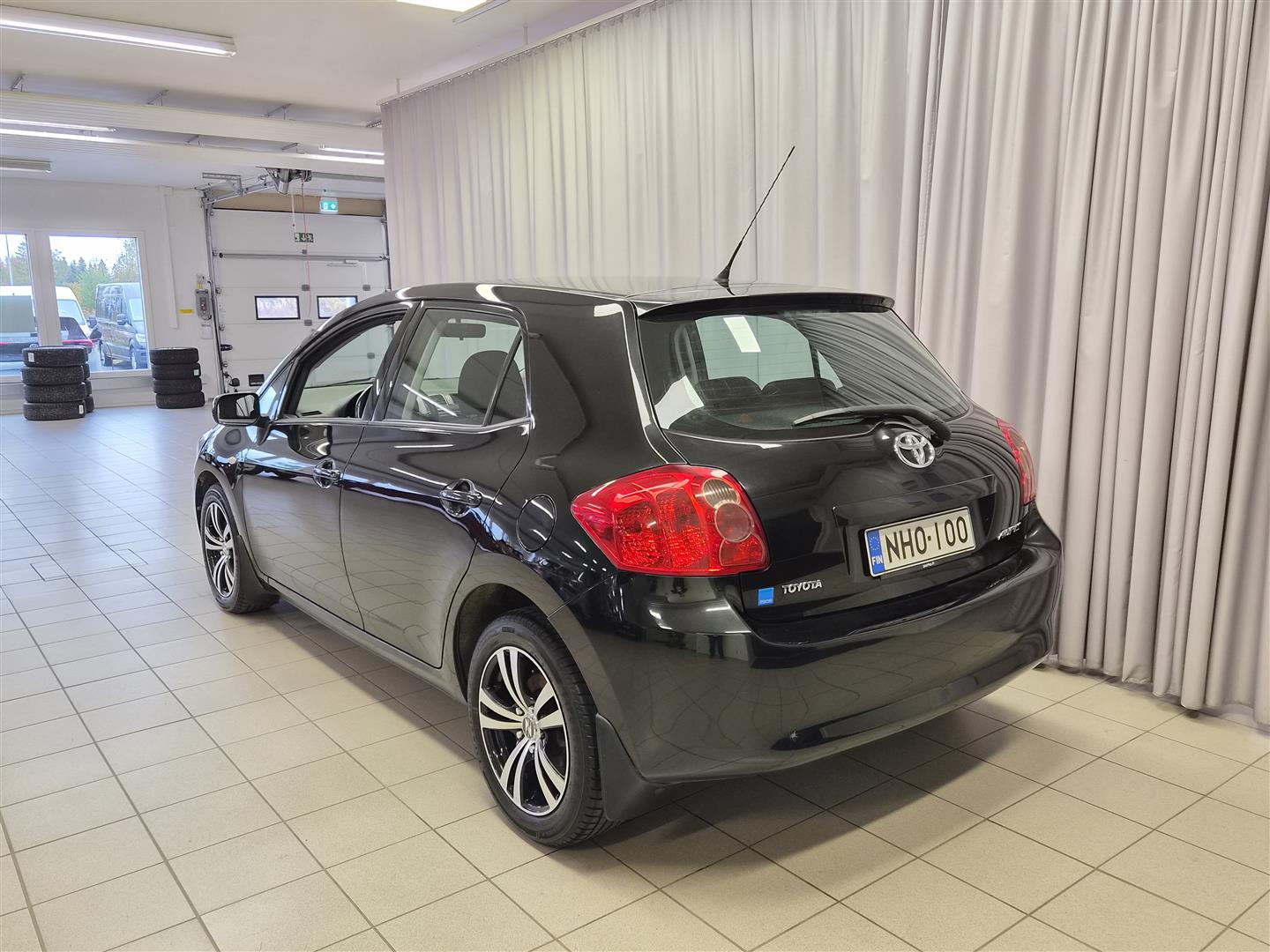 Toyota Auris 2008, kuva 4/16