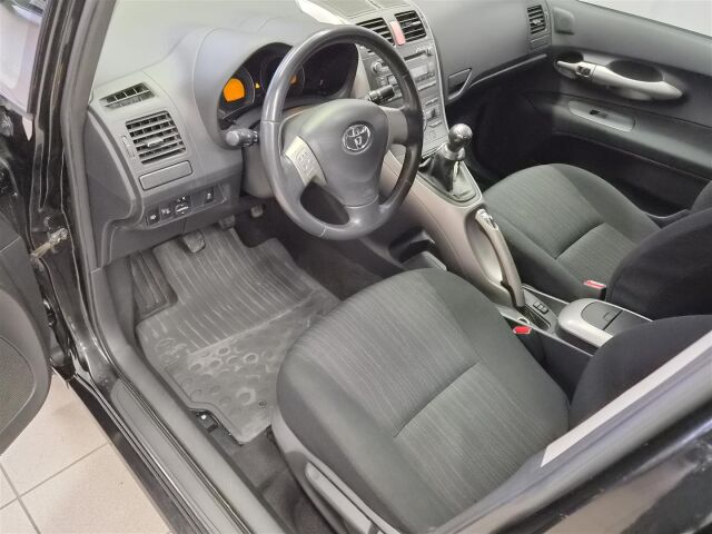 TOYOTA Auris 2008 1,6 Dual VVT-i Linea Sol 5ov