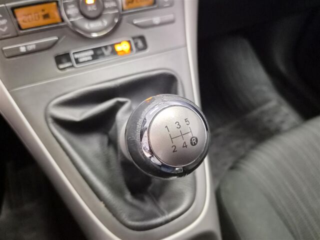 TOYOTA Auris 2008 1,6 Dual VVT-i Linea Sol 5ov
