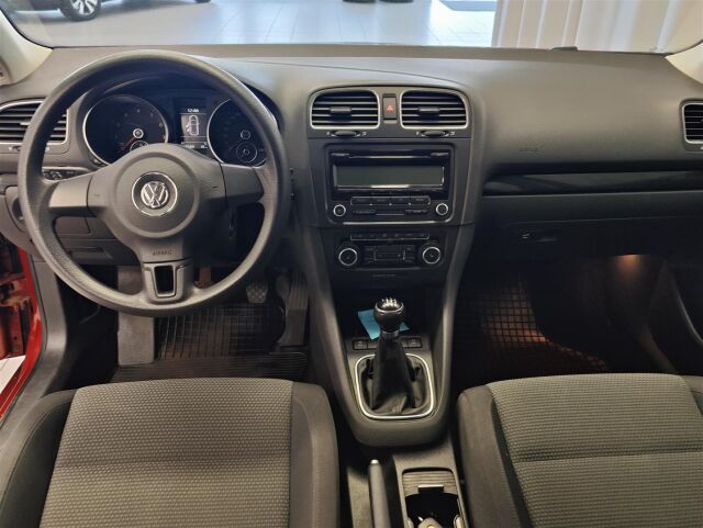 VOLKSWAGEN Golf 2010 Variant Comfortline 1,2 TSI 77 kW (105 hv) Bluemotion Technology
