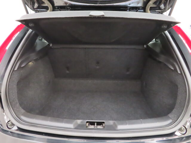 Volvo V40 2012 T3 Kinetic