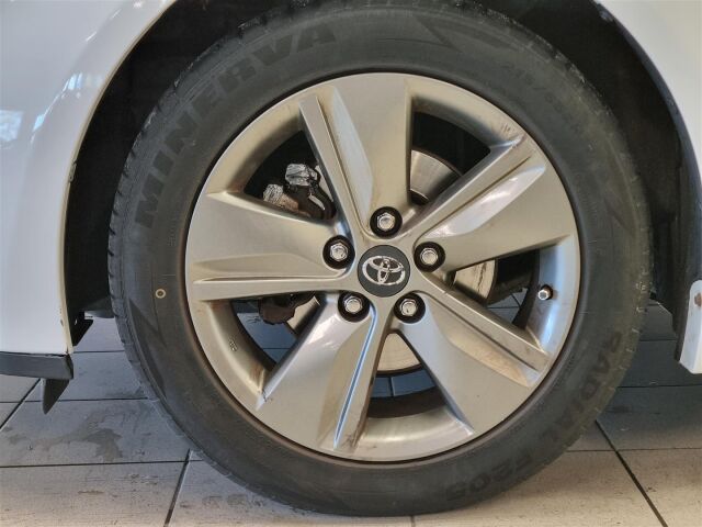 TOYOTA Avensis 2014 1,8 Valvematic Active 4ov Multidrive S