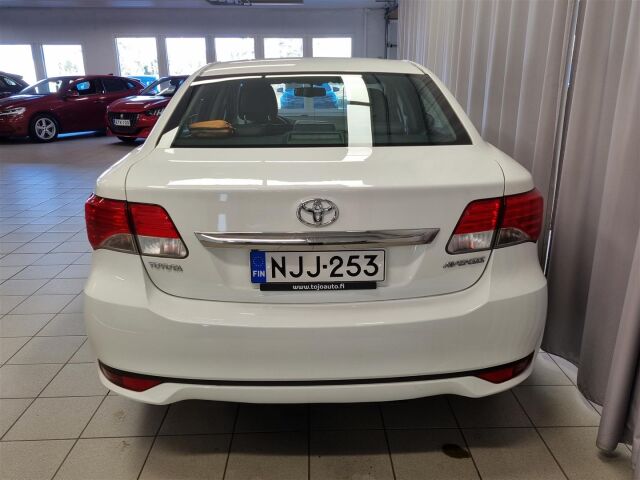 TOYOTA Avensis 2014 1,8 Valvematic Active 4ov Multidrive S