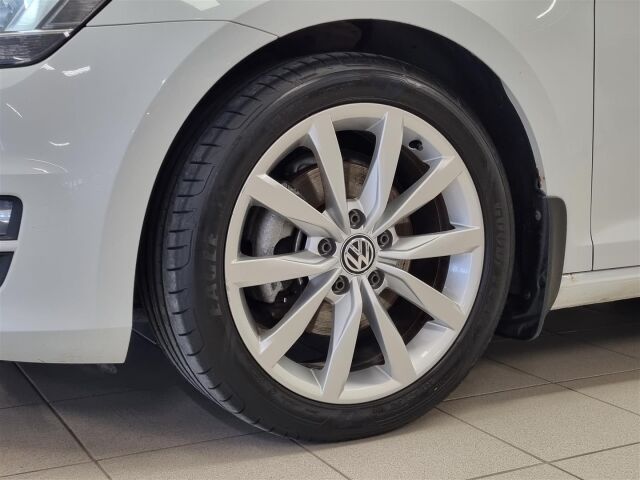 VOLKSWAGEN Golf 2014 Comfortline 1,4 TSI 90 kW (122 hv)  automaatti / ACC / Keyless / Nahkasisusta / Navi