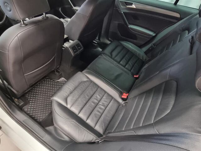 VOLKSWAGEN Golf 2014 Comfortline 1,4 TSI 90 kW (122 hv)  automaatti / ACC / Keyless / Nahkasisusta / Navi