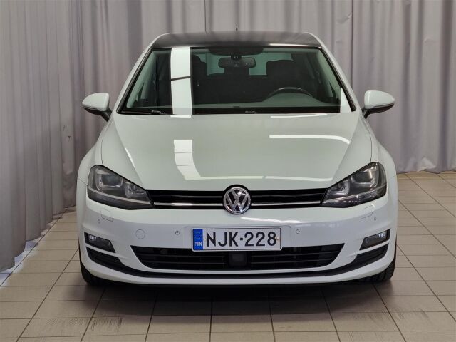 VOLKSWAGEN Golf 2014 Comfortline 1,4 TSI 90 kW (122 hv)  automaatti / ACC / Keyless / Nahkasisusta / Navi