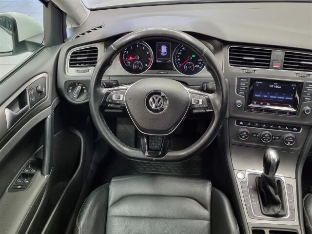 VOLKSWAGEN Golf 2014 Comfortline 1,4 TSI 90 kW (122 hv)  automaatti / ACC / Keyless / Nahkasisusta / Navi