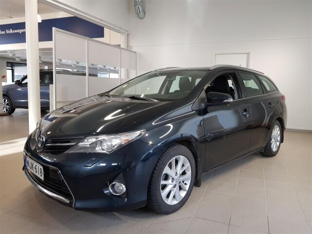 TOYOTA Auris 2014 Touring Sports 1,6 Valvematic Active