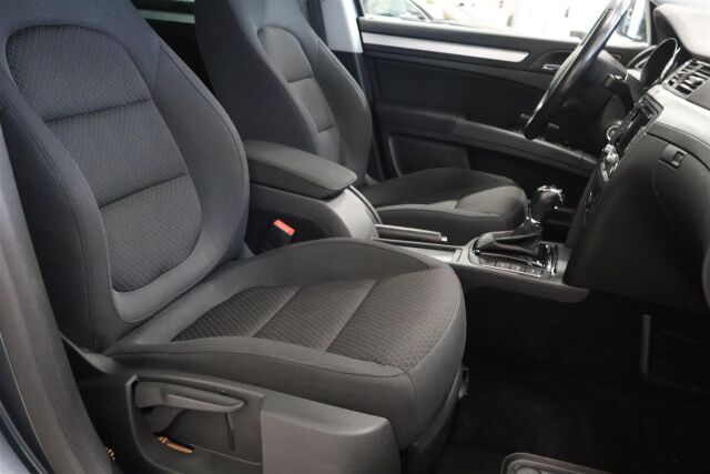 SKODA Superb 2014 Combi 2,0 TDI 140 Ambition Business Outdoor DSG Autom.