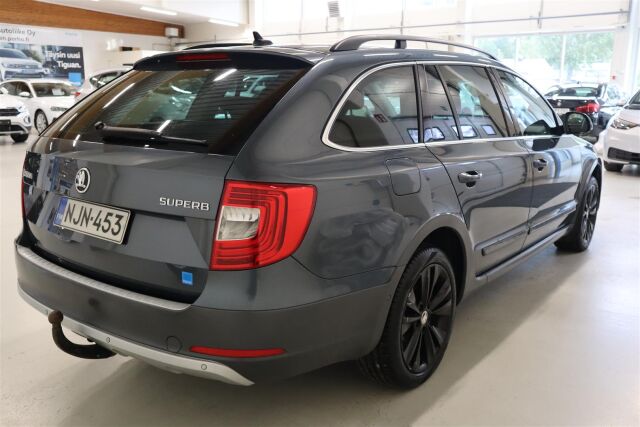 SKODA Superb 2014 Combi 2,0 TDI 140 Ambition Business Outdoor DSG Autom.