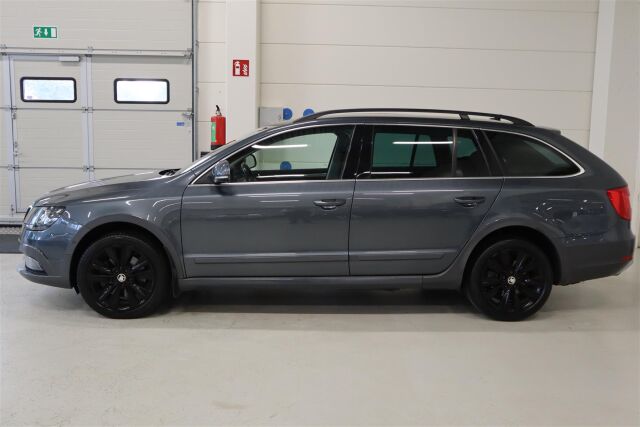SKODA Superb 2014 Combi 2,0 TDI 140 Ambition Business Outdoor DSG Autom.