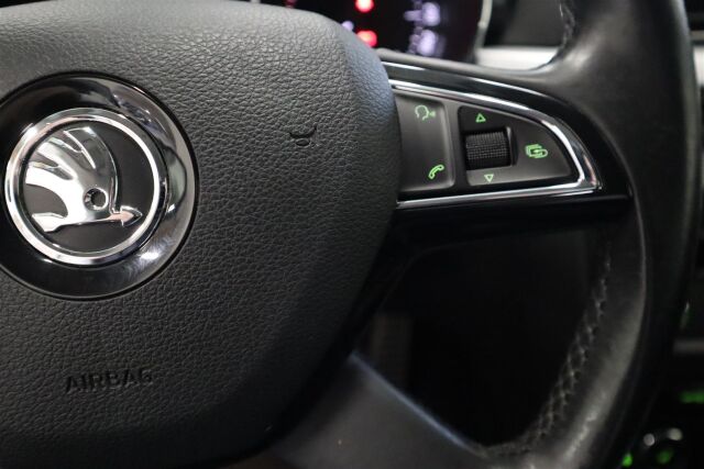 SKODA Superb 2014 Combi 2,0 TDI 140 Ambition Business Outdoor DSG Autom.