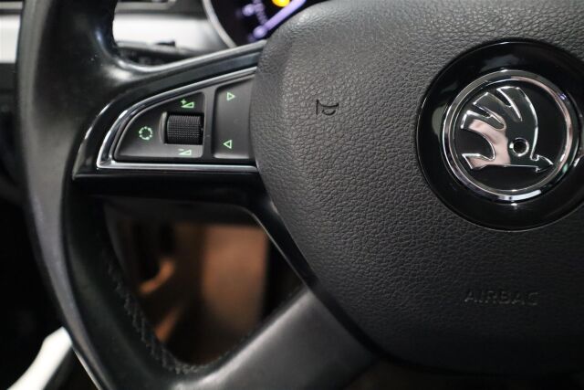 SKODA Superb 2014 Combi 2,0 TDI 140 Ambition Business Outdoor DSG Autom.