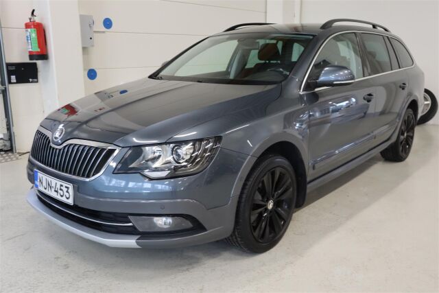 SKODA Superb 2014 Combi 2,0 TDI 140 Ambition Business Outdoor DSG Autom.