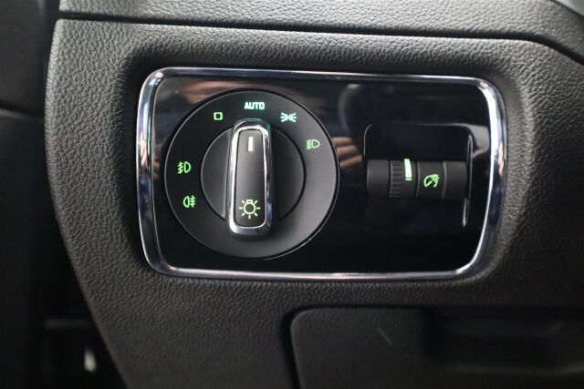SKODA Superb 2014 Combi 2,0 TDI 140 Ambition Business Outdoor DSG Autom.