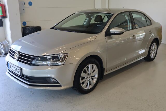 VOLKSWAGEN Jetta 2015 Comfort 1,2 TSI 77 kW (105 hv) BlueMotion Technology
