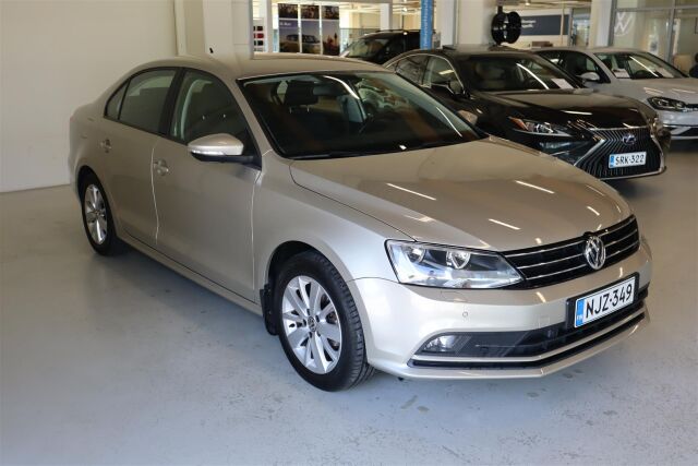 VOLKSWAGEN Jetta 2015 Comfort 1,2 TSI 77 kW (105 hv) BlueMotion Technology