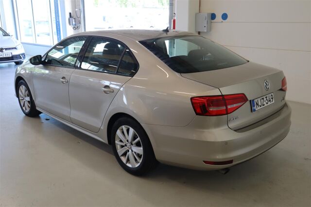 VOLKSWAGEN Jetta 2015 Comfort 1,2 TSI 77 kW (105 hv) BlueMotion Technology