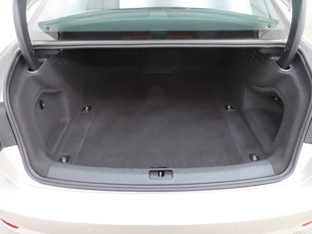 Audi A4 2016 Sedan Business 1,4 TFSI 110 kW S tronic