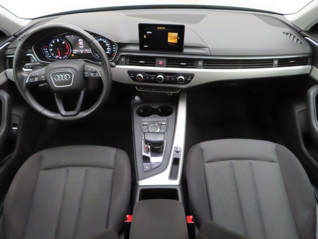 Audi A4 2016 Sedan Business 1,4 TFSI 110 kW S tronic
