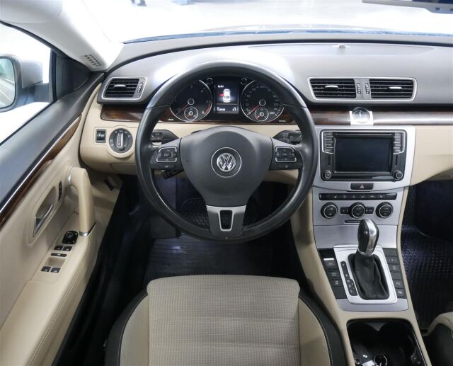 VOLKSWAGEN CC 2015 2,0 TDI 135 kW (184 hv) DSG-automaatti