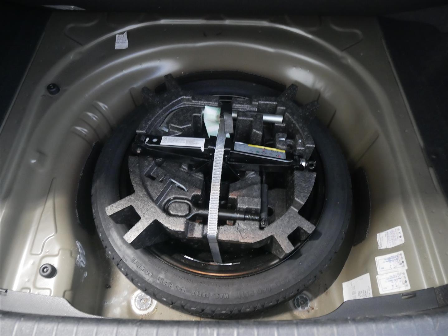 Volkswagen Passat 2016, kuva 6/24