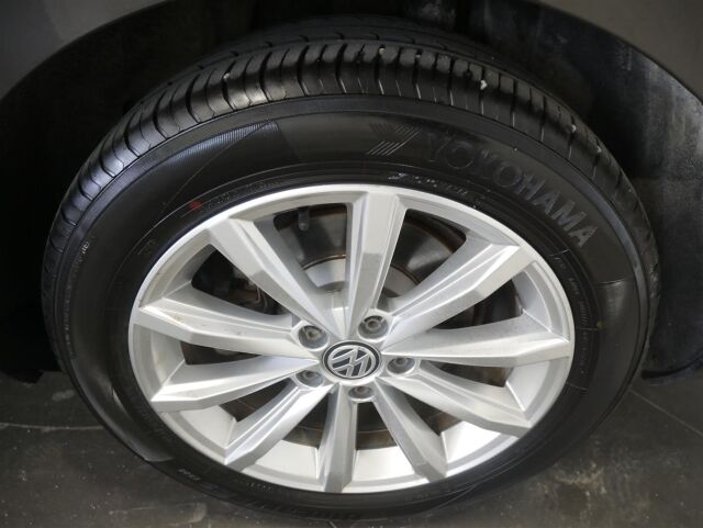VOLKSWAGEN Passat 2016 Sedan Highline 1,6 TDI 88 kW (120 hv) DSG-automaatti