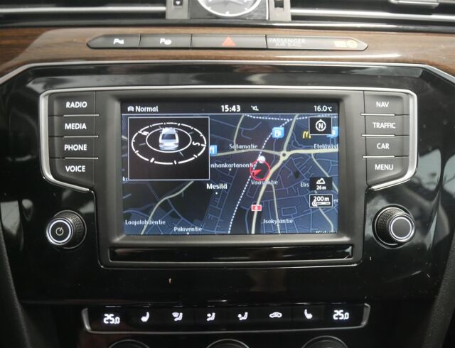 VOLKSWAGEN Passat 2016 Sedan Highline 1,6 TDI 88 kW (120 hv) DSG-automaatti