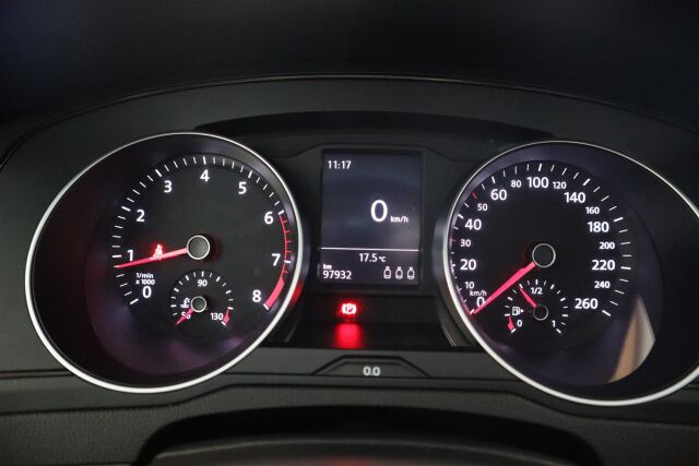 VOLKSWAGEN Passat 2016 Sedan Trendline 1,4 TSI 92 kW (125 hv)