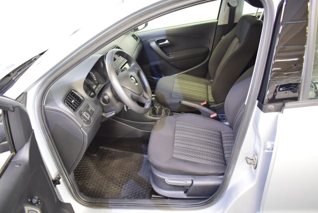 VOLKSWAGEN Polo 2016 Trendline 1,0 55 kW (75 hv)