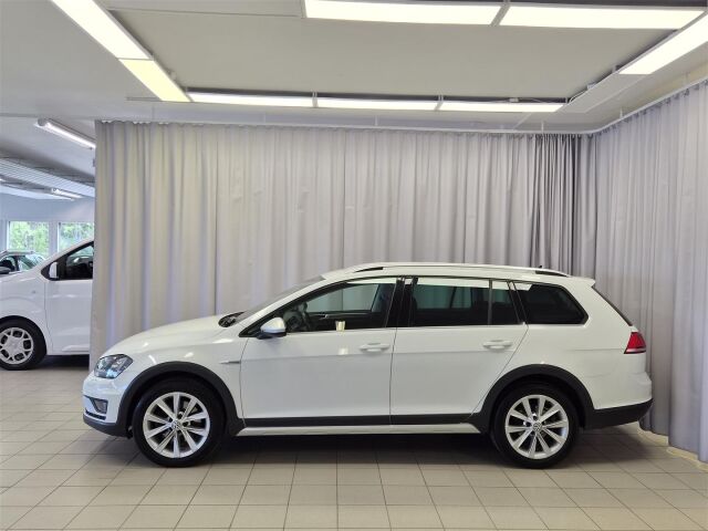 VOLKSWAGEN Golf 2016 Variant Alltrack 2,0 TDI 135 kW (184 hv) 4MOTION DSG-automaatti Winter Edition