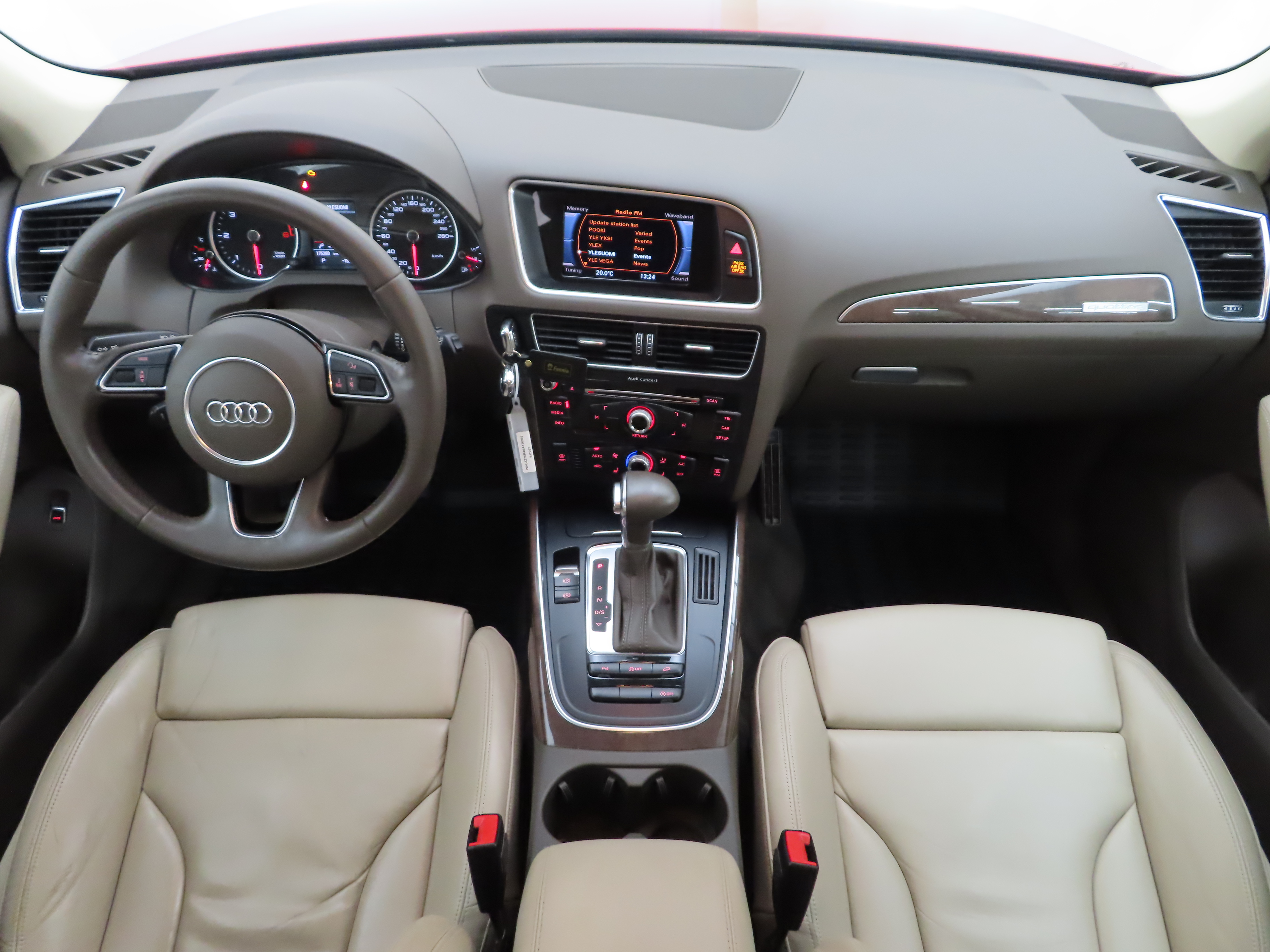 Audi Q5 2016, photo 6/9