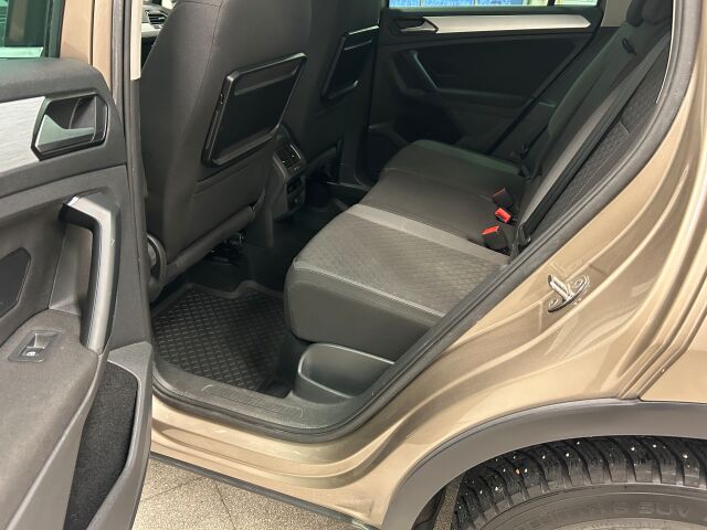 VOLKSWAGEN Tiguan 2017 Comfortline 2,0 TDI SCR 110 kW (150 hv) 4MOTION DSG-automaatti. Siisti ja vähän ajettu.