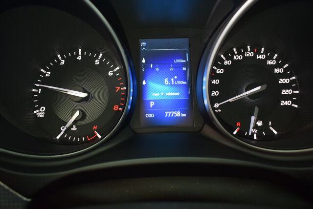 TOYOTA Avensis 2017 1,8 Valvematic Active Edition Touring Sports Multidrive S