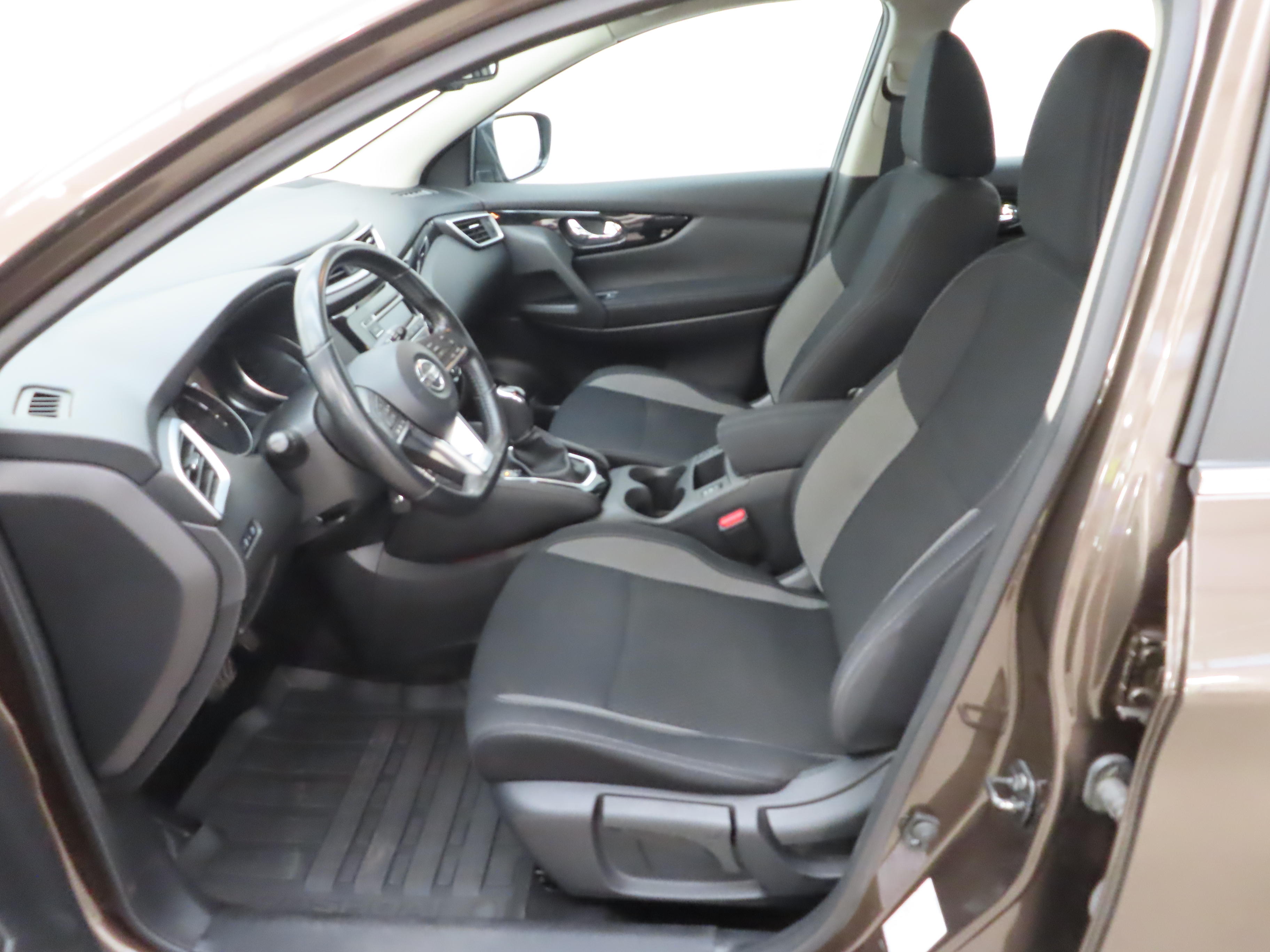 Nissan Qashqai 2017, kuva 6/10