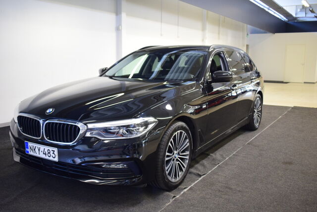 BMW 520 2017 G31 Touring 520d A xDrive Business Sport