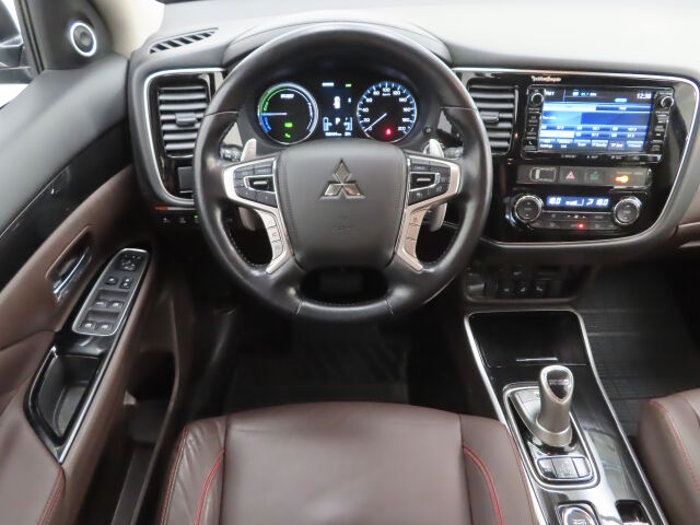 Mitsubishi Outlander PHEV 2018 Instyle Navi Business 4WD 5P Plug-in Hybrid
